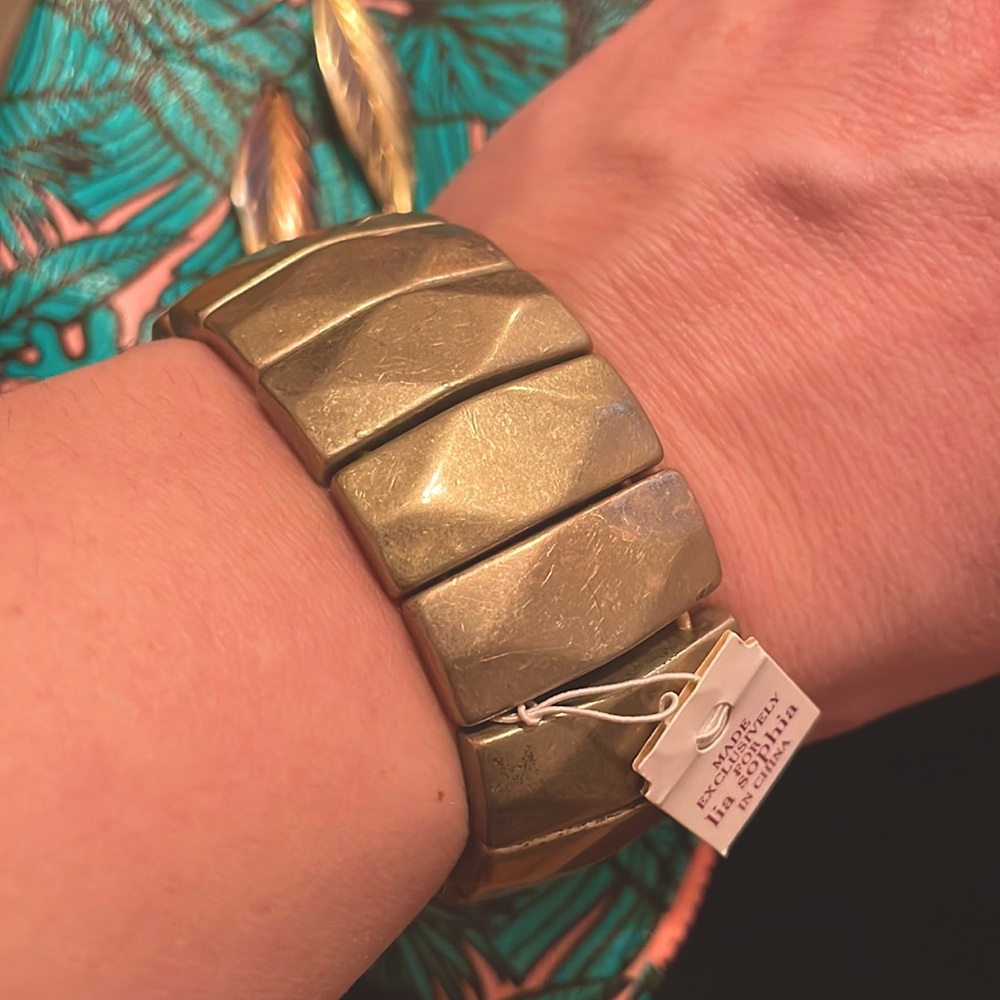 Lia Sophia Matte Gold Tone Stretch Bracelet
